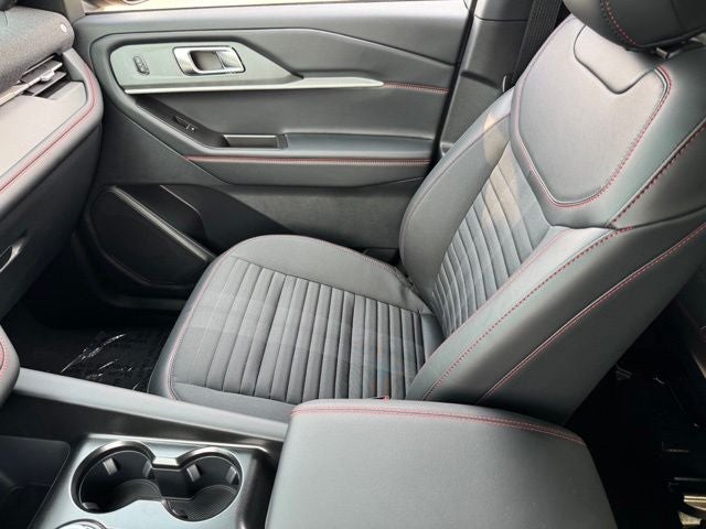 2026 Ford Explorer ST-Line w/Glass Roof + Premium Pkg