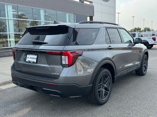 2026 Ford Explorer ST-Line w/Glass Roof + Premium Pkg