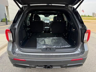2026 Ford Explorer ST-Line w/Glass Roof + Premium Pkg