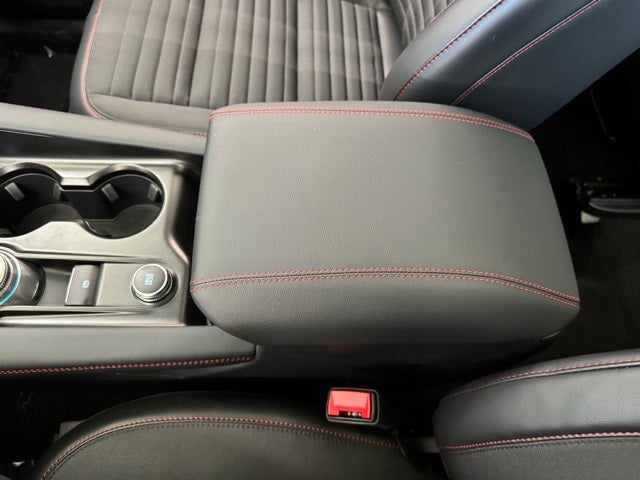 2025 Ford Explorer ST-Line w/Panoramic Vista Roof + Second Row Heated Seats