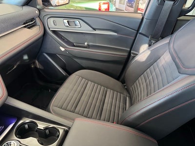 2025 Ford Explorer ST-Line w/Panoramic Vista Roof + Second Row Heated Seats