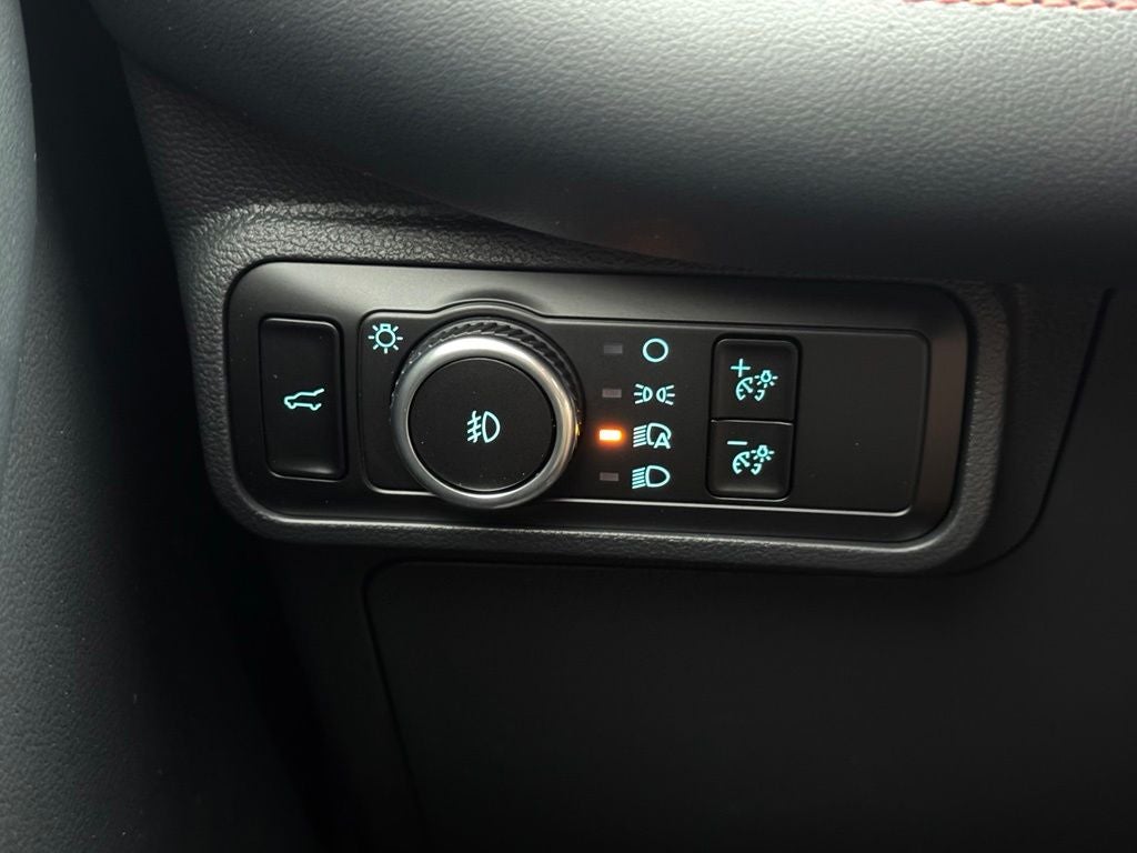 2026 Ford Explorer ST-Line w/Glass Roof + Premium Pkg