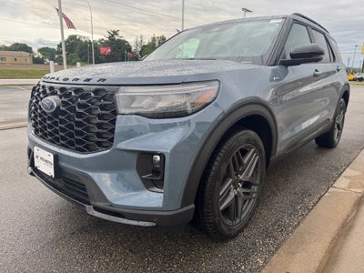 2026 Ford Explorer ST-Line w/Glass Roof + Premium Pkg