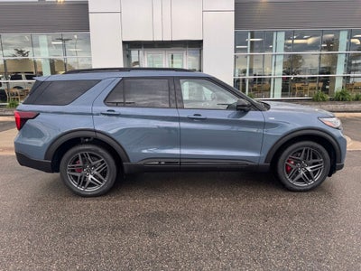 2026 Ford Explorer ST-Line w/Glass Roof + Premium Pkg