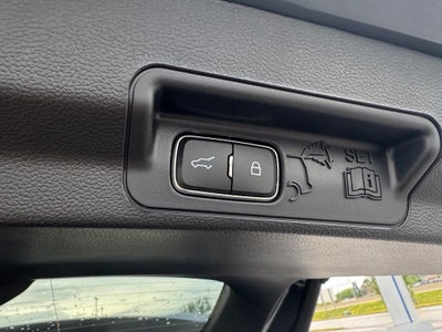 2026 Ford Explorer ST-Line w/Glass Roof + Premium Pkg