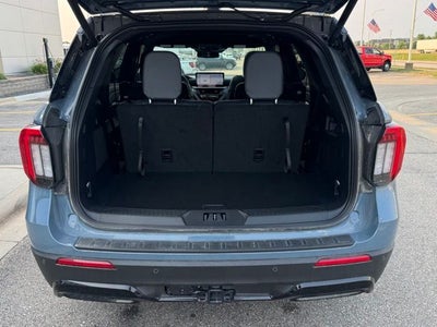2026 Ford Explorer ST-Line w/Glass Roof + Premium Pkg