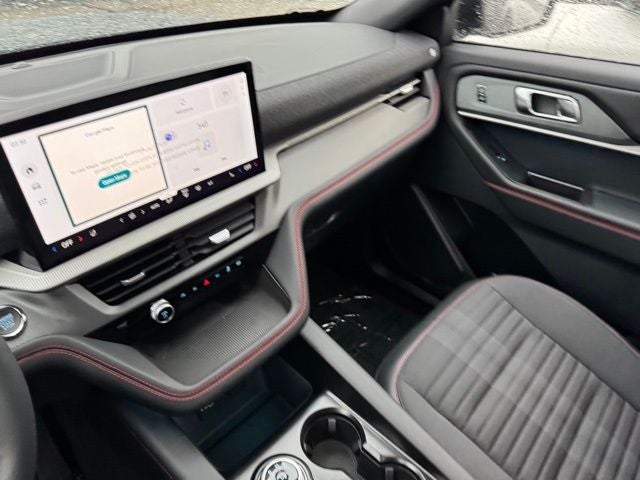 2026 Ford Explorer ST-Line w/Glass Roof + Premium Pkg