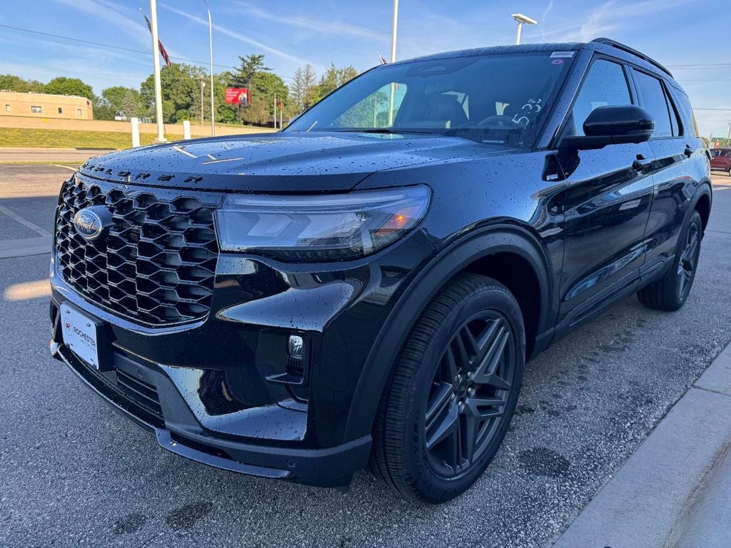 2026 Ford Explorer ST-Line w/Street Pkg