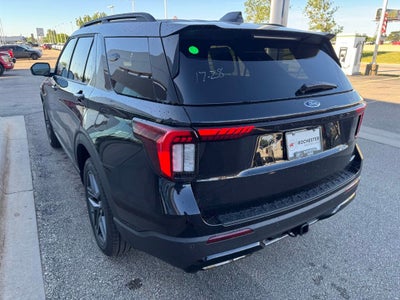 2026 Ford Explorer ST-Line w/Street Pkg