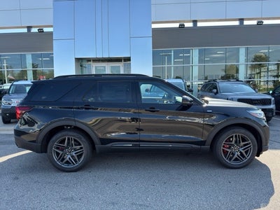 2025 Ford Explorer ST-Line w/Panoramic Vista Roof + Second Row Heated Seats