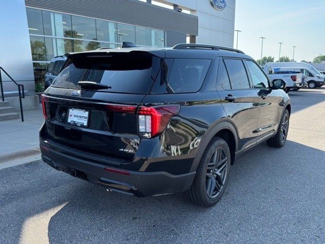 2025 Ford Explorer ST-Line w/Panoramic Vista Roof + Second Row Heated Seats