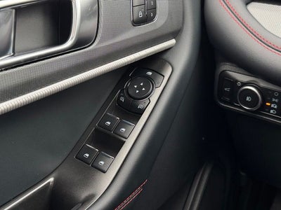 2026 Ford Explorer ST-Line w/Fixed Glass Roof