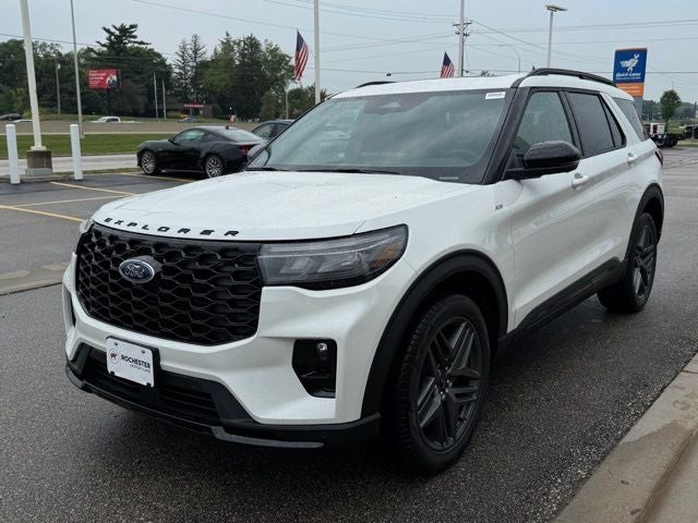 2026 Ford Explorer ST-Line w/Fixed Glass Roof