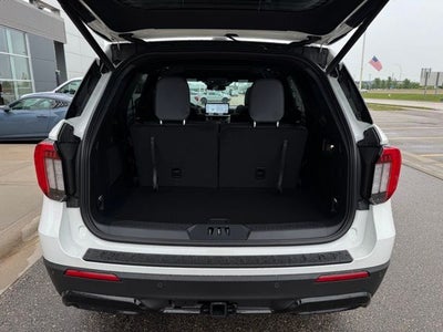 2026 Ford Explorer ST-Line w/Fixed Glass Roof