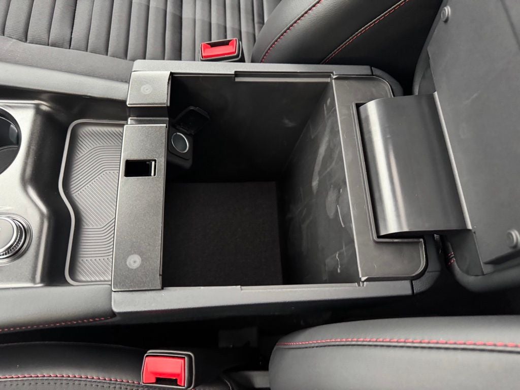 2026 Ford Explorer ST-Line w/Glass Roof + Premium Pkg