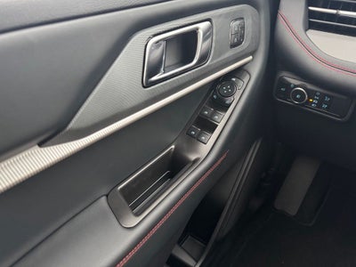 2026 Ford Explorer ST-Line w/Glass Roof + Premium Pkg