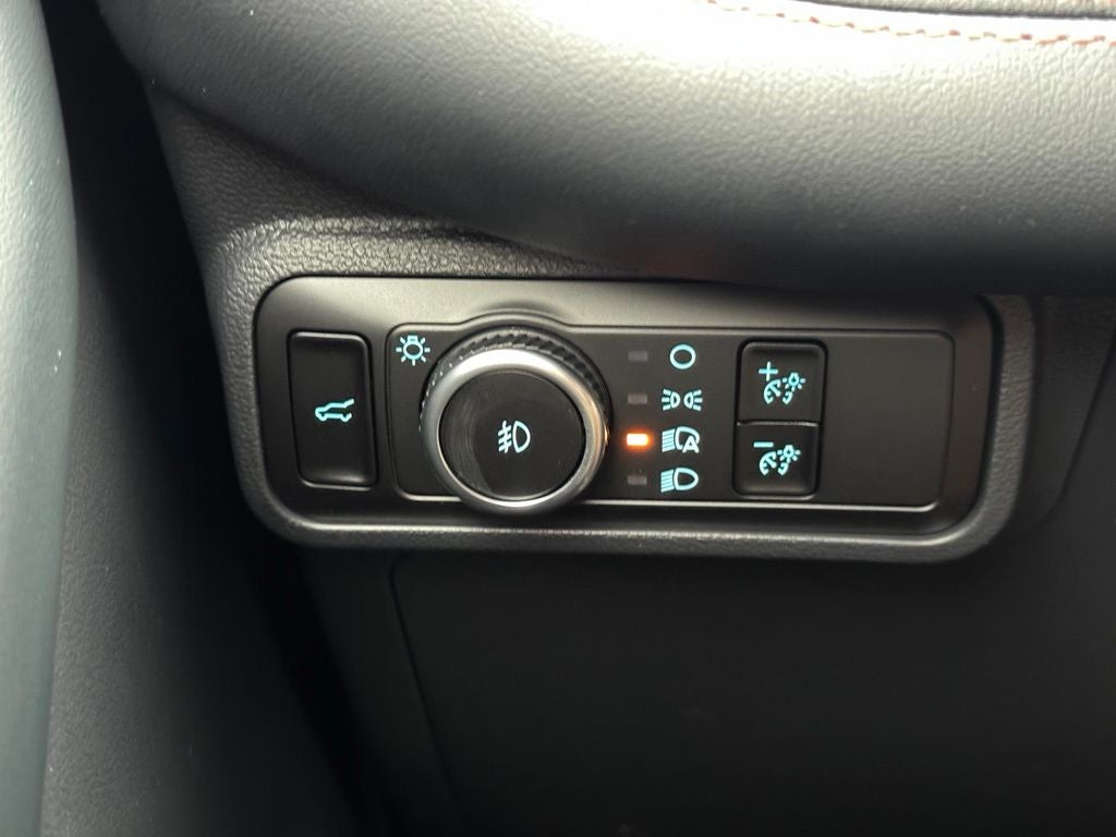 2026 Ford Explorer ST-Line w/Glass Roof + Premium Pkg