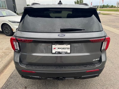 2026 Ford Explorer ST-Line w/Glass Roof + Premium Pkg