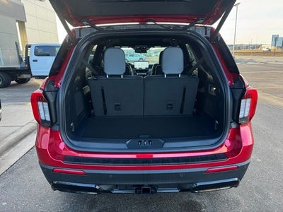 2026 Ford Explorer ST-Line Street Pack