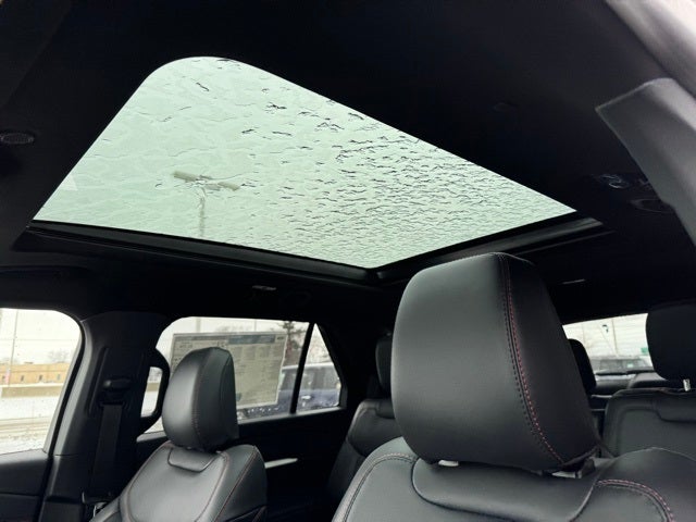 2026 Ford Explorer ST-Line Street Pack