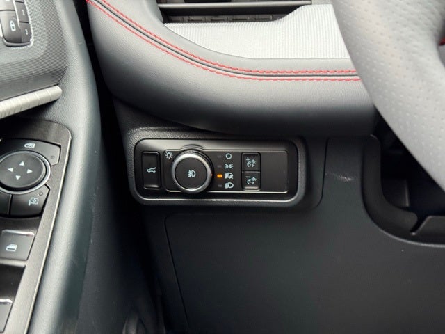 2026 Ford Explorer ST-Line Street Pack