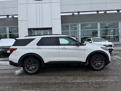 2026 Ford Explorer ST-Line Street Pack