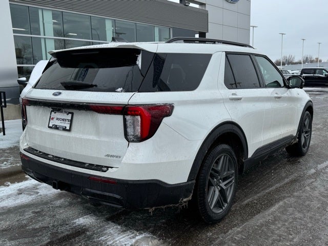 2026 Ford Explorer ST-Line Street Pack