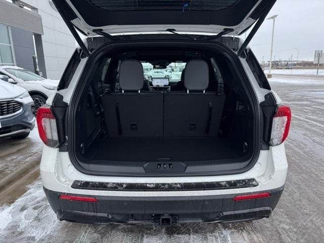 2026 Ford Explorer ST-Line Street Pack