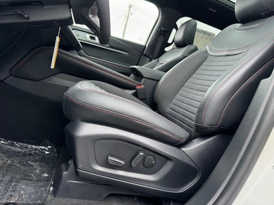 2026 Ford Explorer ST-Line Street Pack