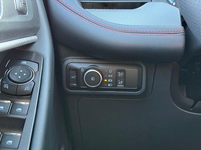 2026 Ford Explorer ST-Line w/ Panoramic Glass Roof