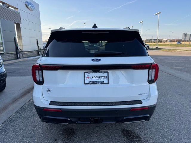 2026 Ford Explorer ST-Line w/ Panoramic Glass Roof