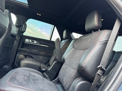 2026 Ford Explorer ST w/Fixed Glass Roof + Massaging Seats