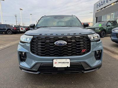 2026 Ford Explorer ST w/Fixed Glass Roof + Massaging Seats