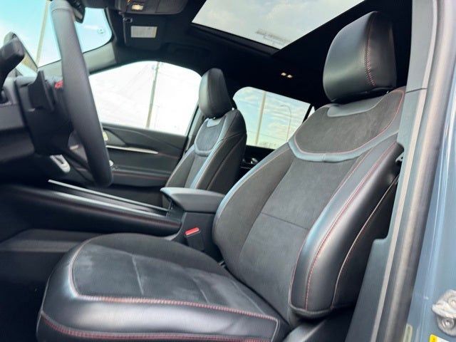 2026 Ford Explorer ST w/Fixed Glass Roof + Massaging Seats