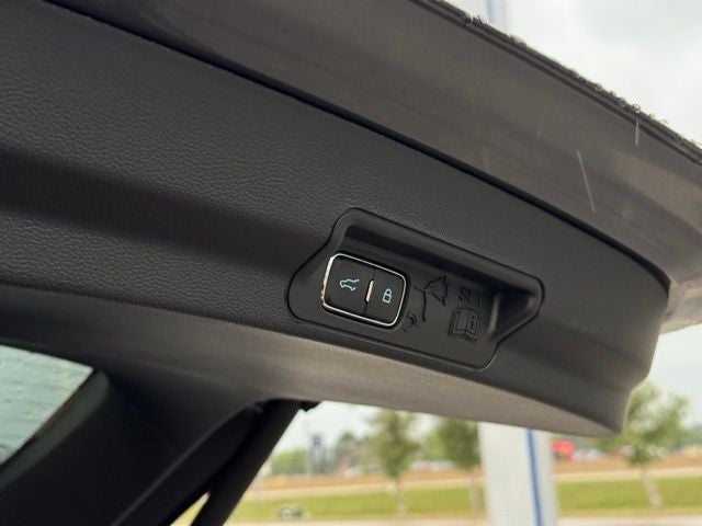 2026 Ford Explorer ST w/Glass Roof + Massaging Seats