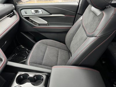 2026 Ford Explorer ST w/Fixed Glass Roof + Massaging Seats