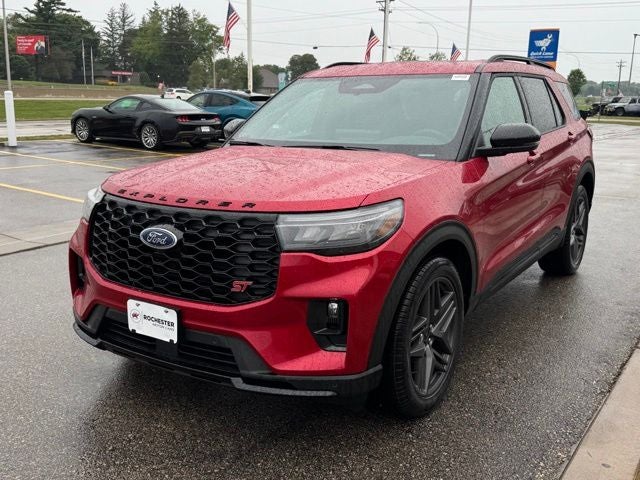 2026 Ford Explorer ST w/Fixed Glass Roof + Massaging Seats