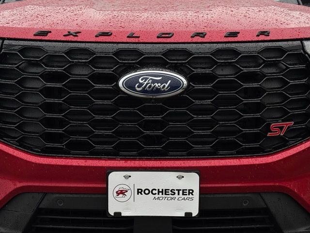 2026 Ford Explorer ST w/Fixed Glass Roof + Massaging Seats