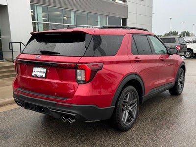 2026 Ford Explorer ST w/Fixed Glass Roof + Massaging Seats
