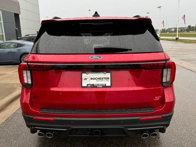 2026 Ford Explorer ST w/Fixed Glass Roof + Massaging Seats