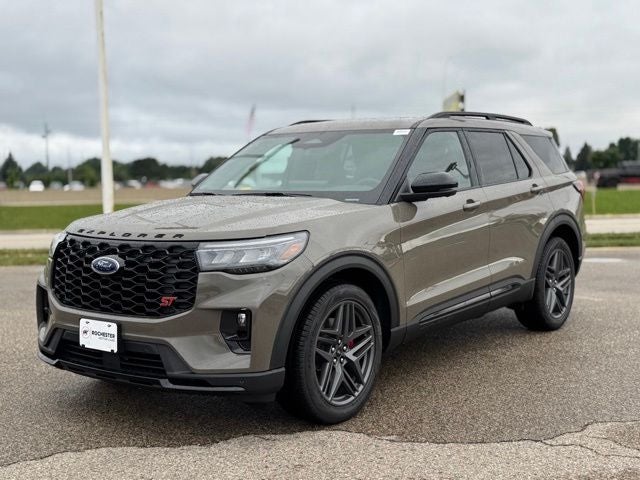 2026 Ford Explorer ST w/Glass Roof + Massaging Seats