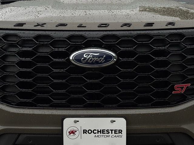 2026 Ford Explorer ST w/Glass Roof + Massaging Seats