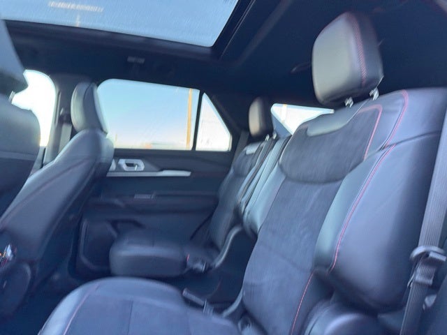 2026 Ford Explorer ST w/Glass Roof + Massaging Seats