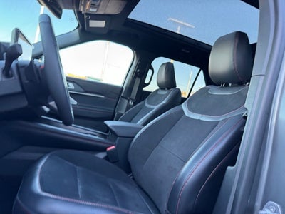 2026 Ford Explorer ST w/Glass Roof + Massaging Seats