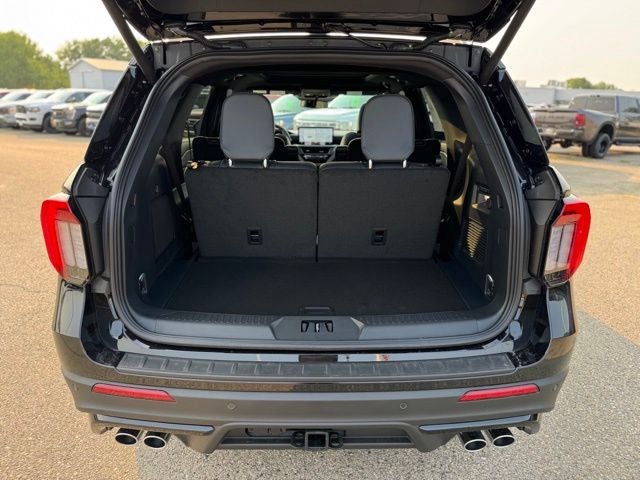 2026 Ford Explorer ST w/Glass Roof + Massaging Seats