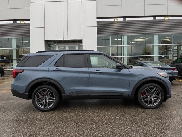 2026 Ford Explorer ST w/Fixed Glass Roof + Massaging Seats