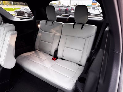 2027 Ford Explorer Platinum w/Panoramic Vista Roof + Ultimate Pkg