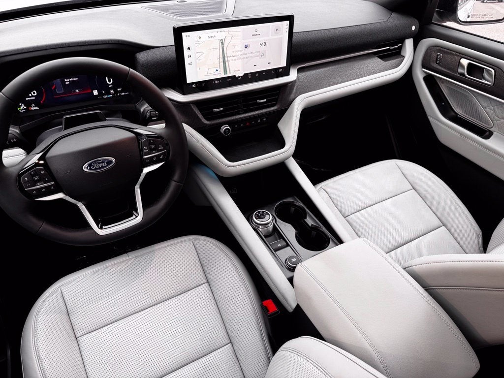 2027 Ford Explorer Platinum w/Panoramic Vista Roof + Ultimate Pkg