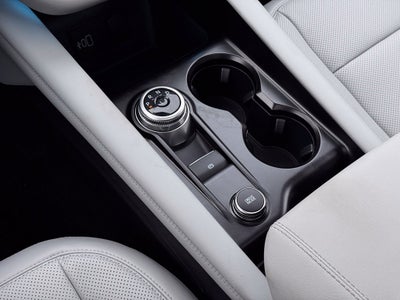 2027 Ford Explorer Platinum w/Panoramic Vista Roof + Ultimate Pkg