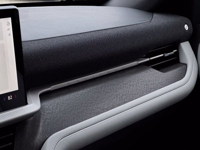 2027 Ford Explorer Platinum w/Panoramic Vista Roof + Ultimate Pkg